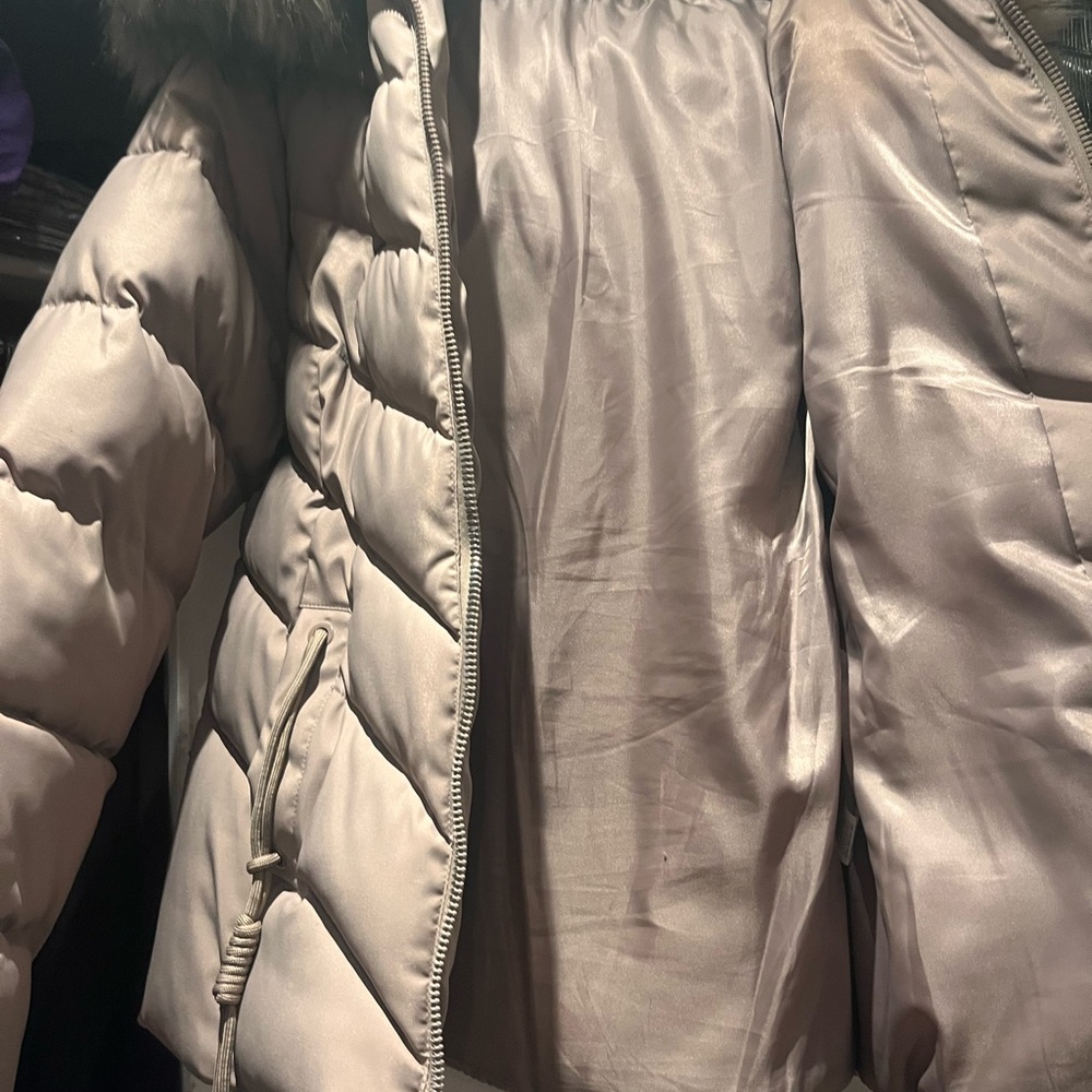 Women's beige Puffer Jacket
